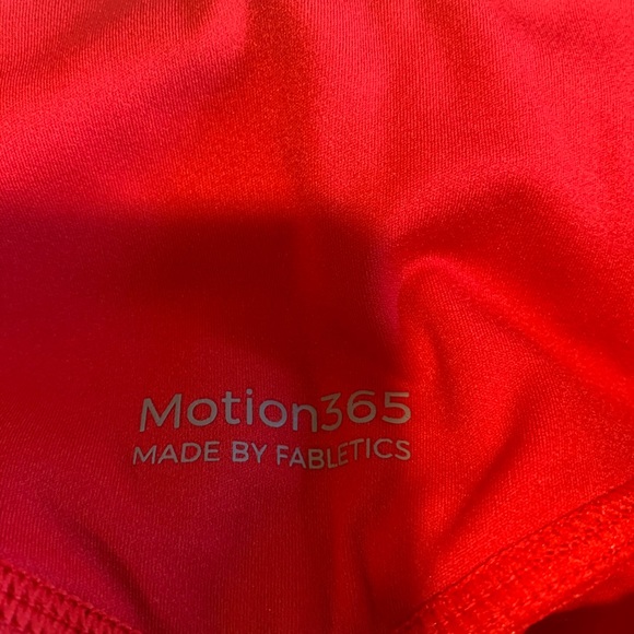 Red fabletics leggings - Picture 2 of 3